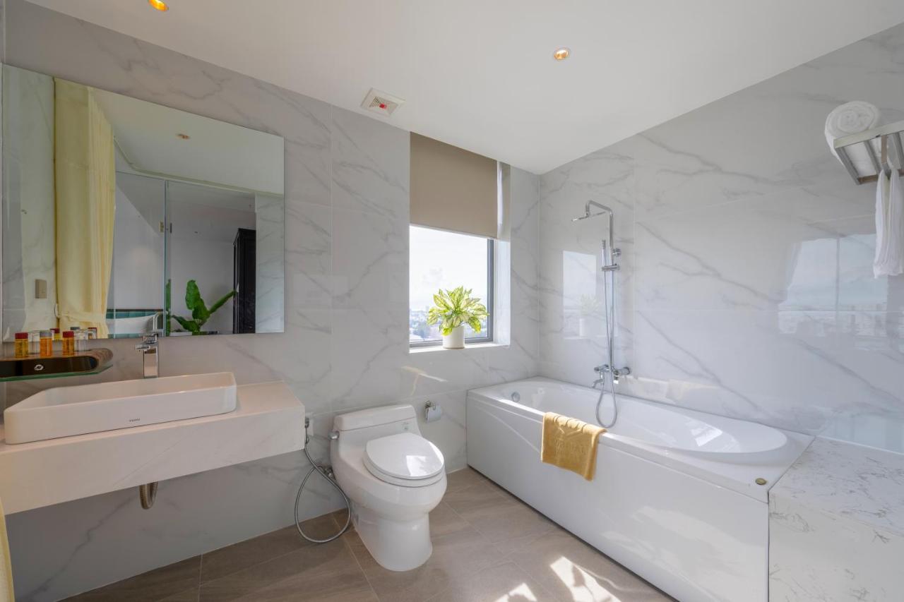 Cordial Grand Hotel Da Nang Beach Ngoại thất bức ảnh