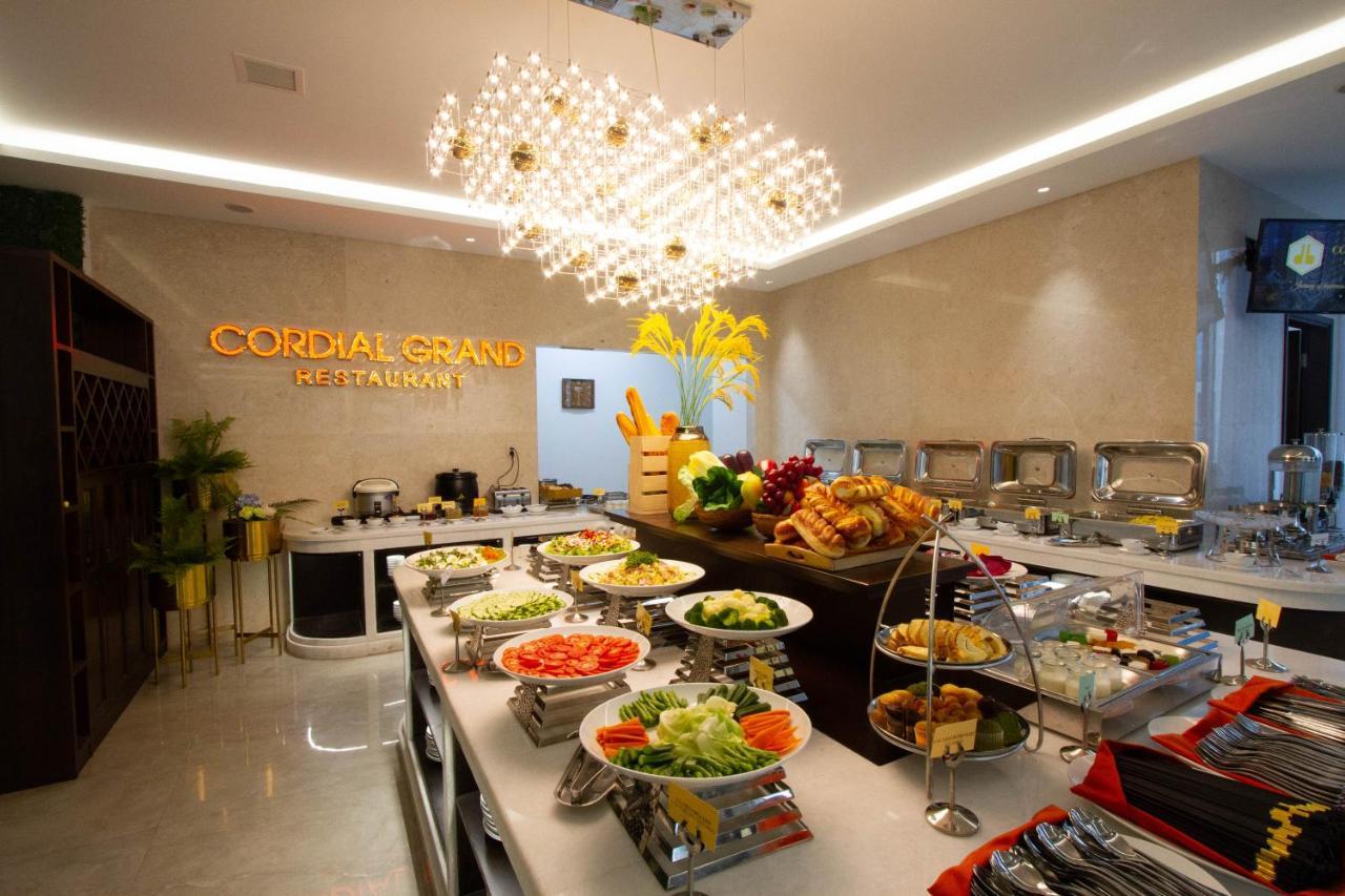 Cordial Grand Hotel Da Nang Beach Ngoại thất bức ảnh