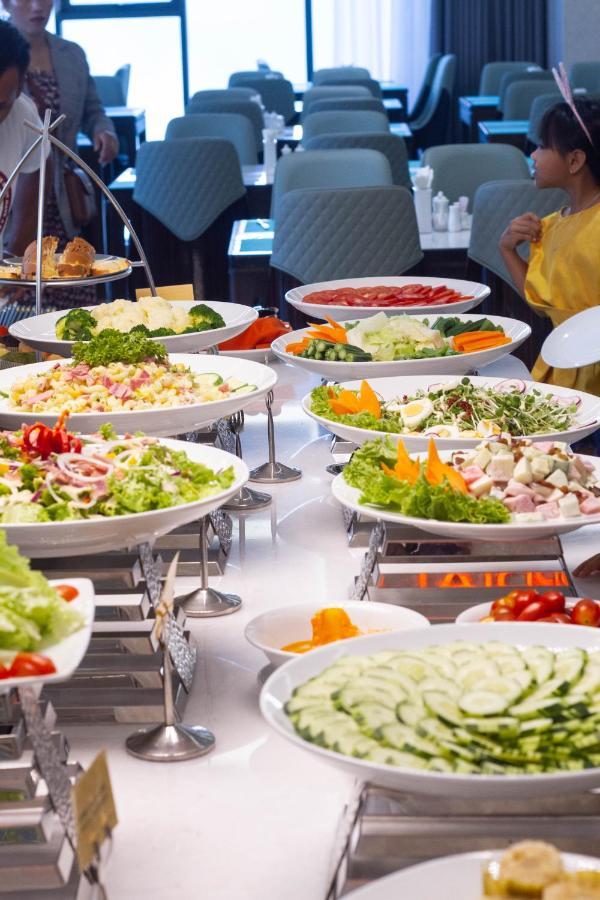 Cordial Grand Hotel Da Nang Beach Ngoại thất bức ảnh